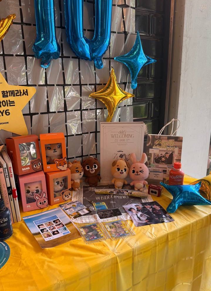 Hello, MyDays! 🍀

We still have a few remaining items from our previous event in celebration of DAY6’s 10th Anniversary!

You can order them by set by filling out this form: bit.ly/Page10-OnlineK…

#Page10ADecadeofUs

🏷️ wts lfb ph day6