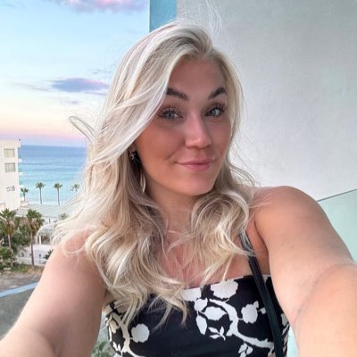 rosesmithup's tweet photo. #NewProfilePic https://t.co/jhqtmlSfTC