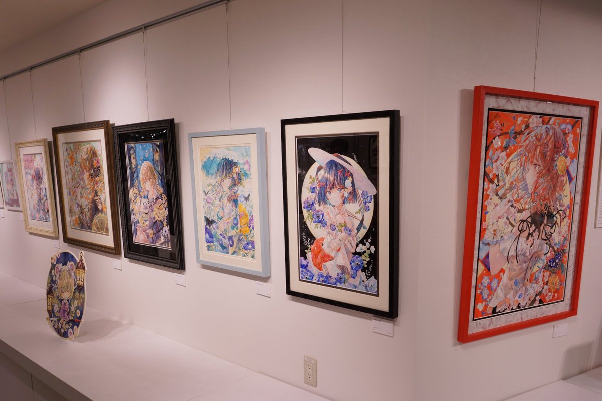 sakumya_shiba's tweet photo. #優子鈴 原画展 #PAINTISM in 大阪。単色のみの作品、原画だと濃淡のみで描かれた表現の深みがより際立って感じられ、とても印象深かったです
鮮やかさと表情にドキッとするキャンバスアート に ゆらゆら ちゅむりアクスタをお迎え https://t.co/5snfEAJirr