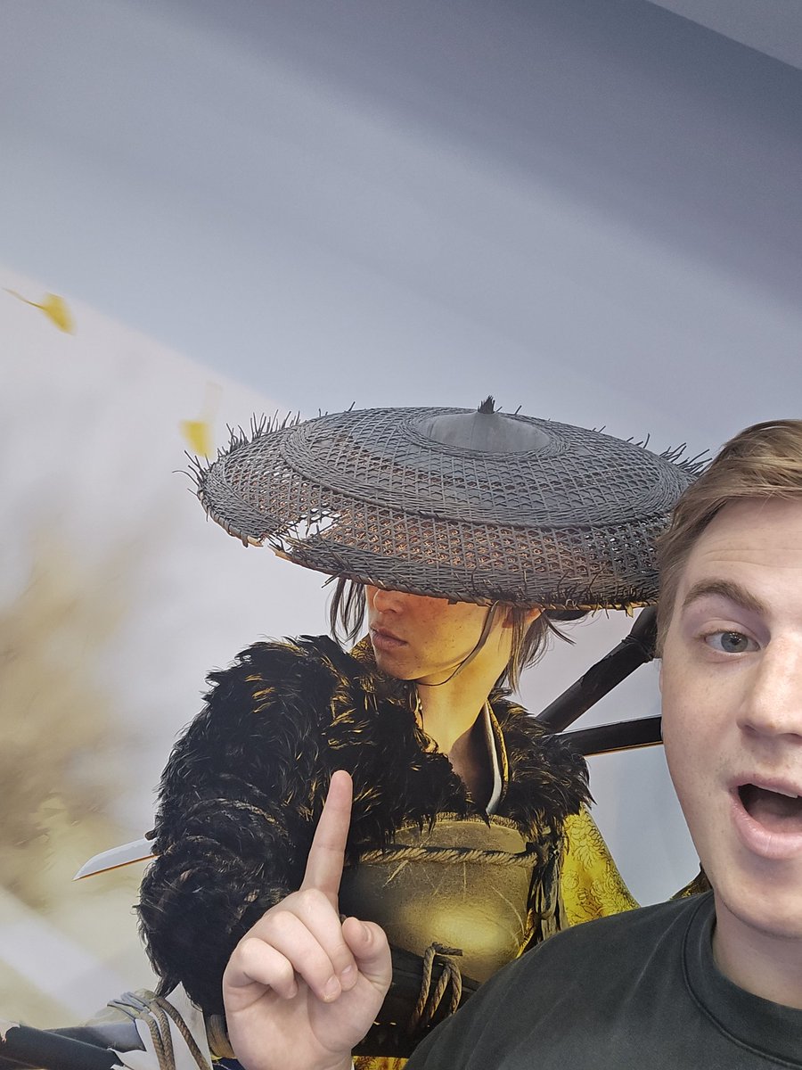 When you find a lifesized #GhostofYotei poster in Japan! 

<a href="/erikaishii/">Erika Ishii</a>