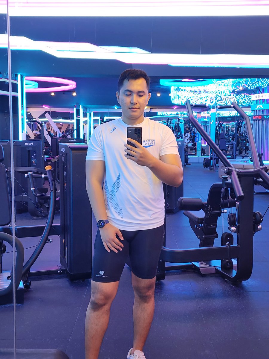 urfutureboy5's tweet image. Cabang blok M ini luas ya, alatnya lebih lengkap dibanding cabang lain