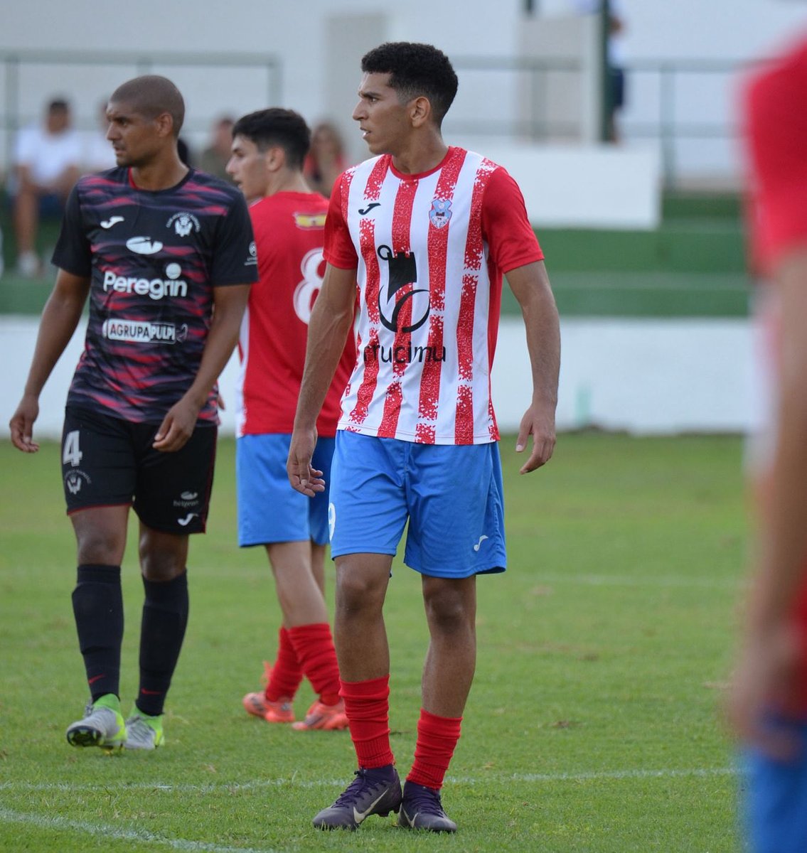 𝗣𝗔𝗥𝗧𝗘 𝗠𝗘́𝗗𝗜𝗖𝗢🏥

💪⚽ Nuestro jugador Riyad sufre una rotura de menisco externo y un esguince del LCA de su rodilla izquierda, por lo que tendrá que pasar por quirófano.

🫂Todo el club, tus compañeros y la afición estamos contigo en este camino de recuperación.❤️🤍