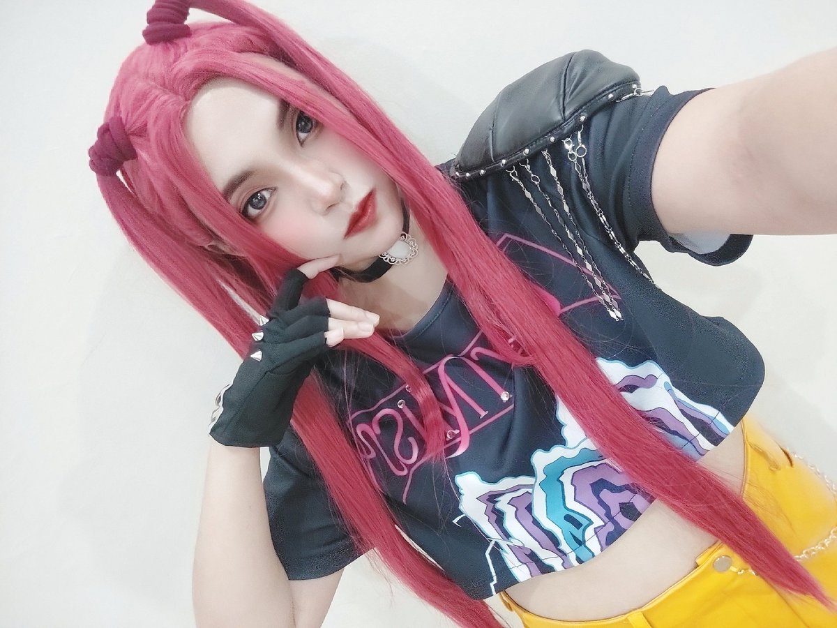 happy how my Mira cos turned out 🫶

#KPOPDEMONHUNTERS #KPOPDEMONHUNTER #Mira #cosplay #KDH #Miracosplay #Kpopdemonhuntercosplay #コスプレ #코스프레