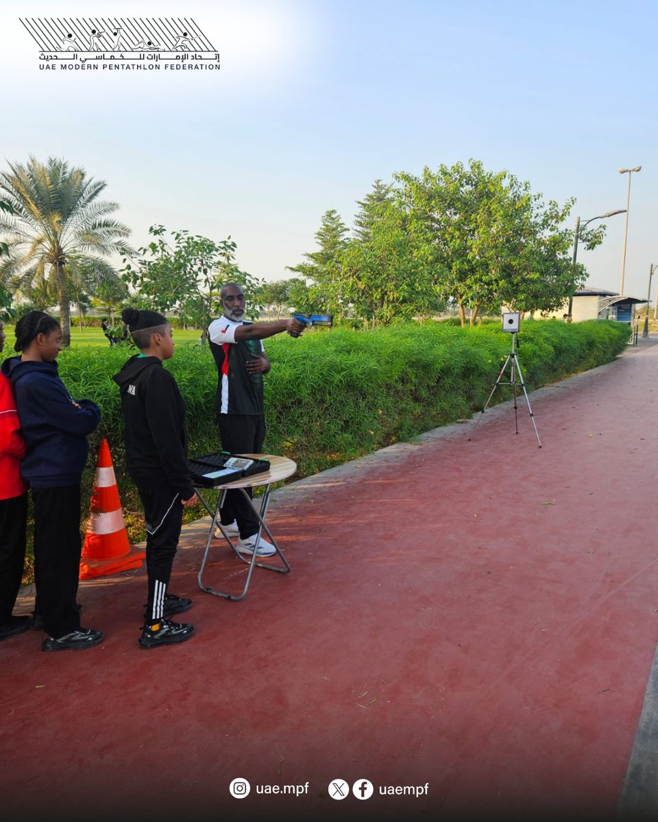 أجراء أختبارات للاعبات تتضمن الجوانب الفنية والبدنية