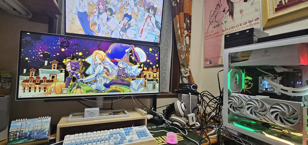 amsmkw's tweet photo. @jisaku_com 20万以上です。
というか裸族のインテリジェントビルに積んである18TBx5のHDDだけで20万超えます。
まあ、まだまだ一般人です怖い人から見たら。 https://t.co/hzlPDmvQRS