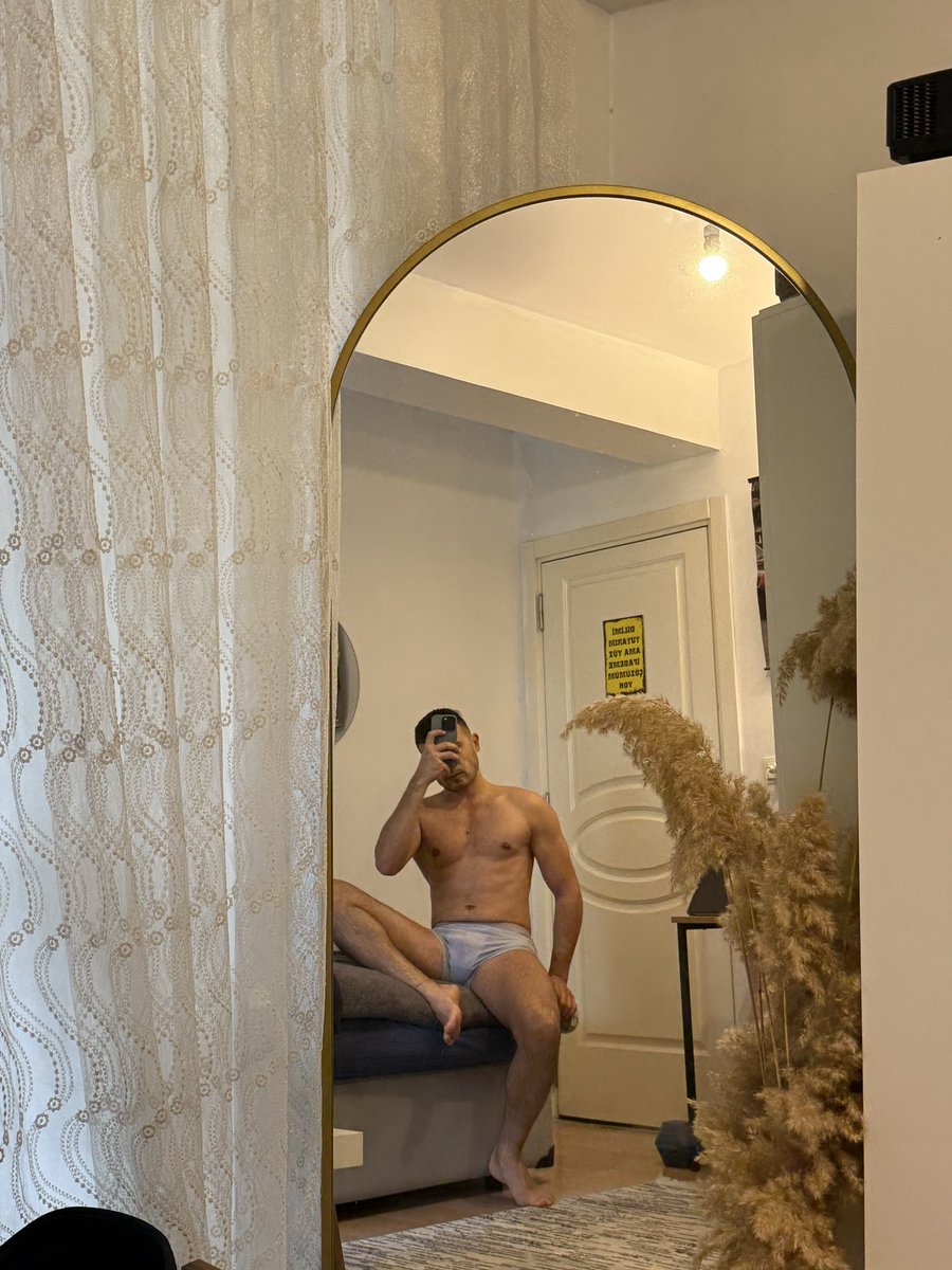 msty200's tweet image. Nasıl kendini beğenmiş