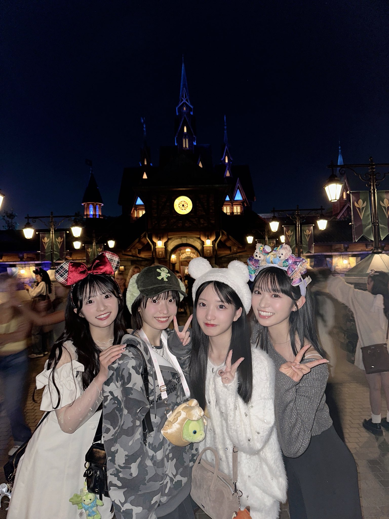 T様(+ホログラム山内+秋山)秋山由奈　AKB48 TOUR PARTY宮城限定 BAYFM『柱NIGHT! with AKB48』 on X: 