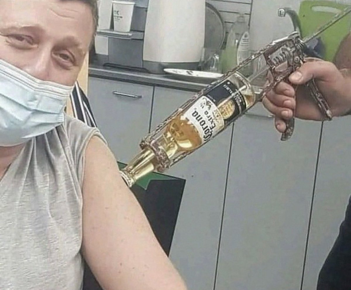 insane poses (@insaneposes) on Twitter photo 