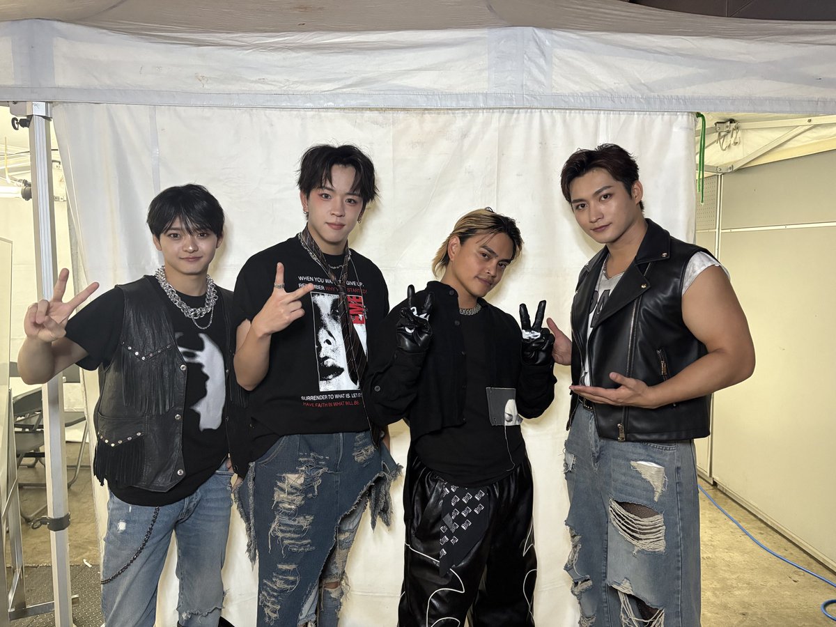 REIJI 4.28 BRAVE RELEASE (@_flowback_reiji) on Twitter photo SAMURAI SONIC
ありがとうございました!✨
<a href="/SamuraiSonic21/">SAMURAI SONIC(サムライソニック)</a>
ソロアーティストととして
幕張メッセという場所で
ステージに立てた事嬉しいです!
色んなステージにこれからも
立てますように…💫
ORβIT の皆さんにも
会えて幸せでしたっ🌏!
また会えますように!
#ORBIT #SAMURAISONIC
#REIJI SAMURAI SONIC
ありがとうございました!✨
<a href="/SamuraiSonic21/">SAMURAI SONIC(サムライソニック)</a>
ソロアーティストととして
幕張メッセという場所で
ステージに立てた事嬉しいです!
色んなステージにこれからも
立てますように…💫
ORβIT の皆さんにも
会えて幸せでしたっ🌏!
また会えますように!
#ORBIT #SAMURAISONIC
#REIJI