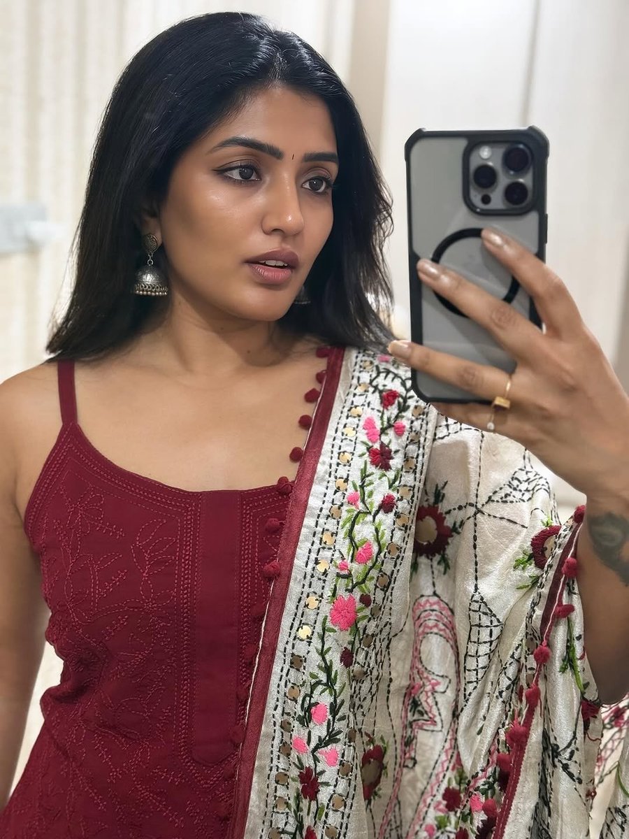 gill_to_kill's tweet image. #EeshaRebba ❤️