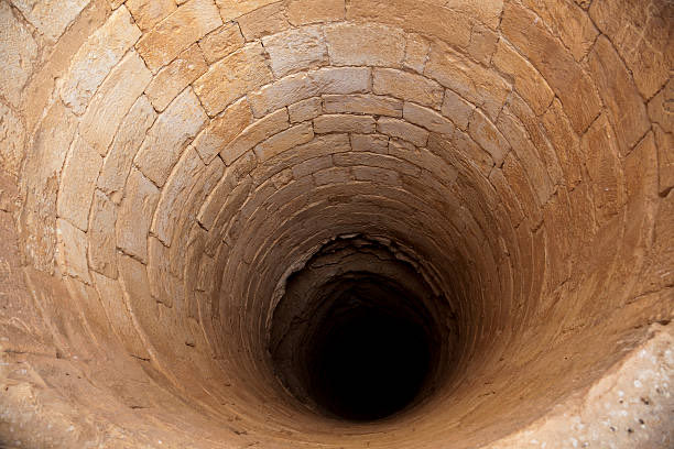 Frank Tovey has fallen into a deep pit and has no way of getting out.

(via: Deadline)