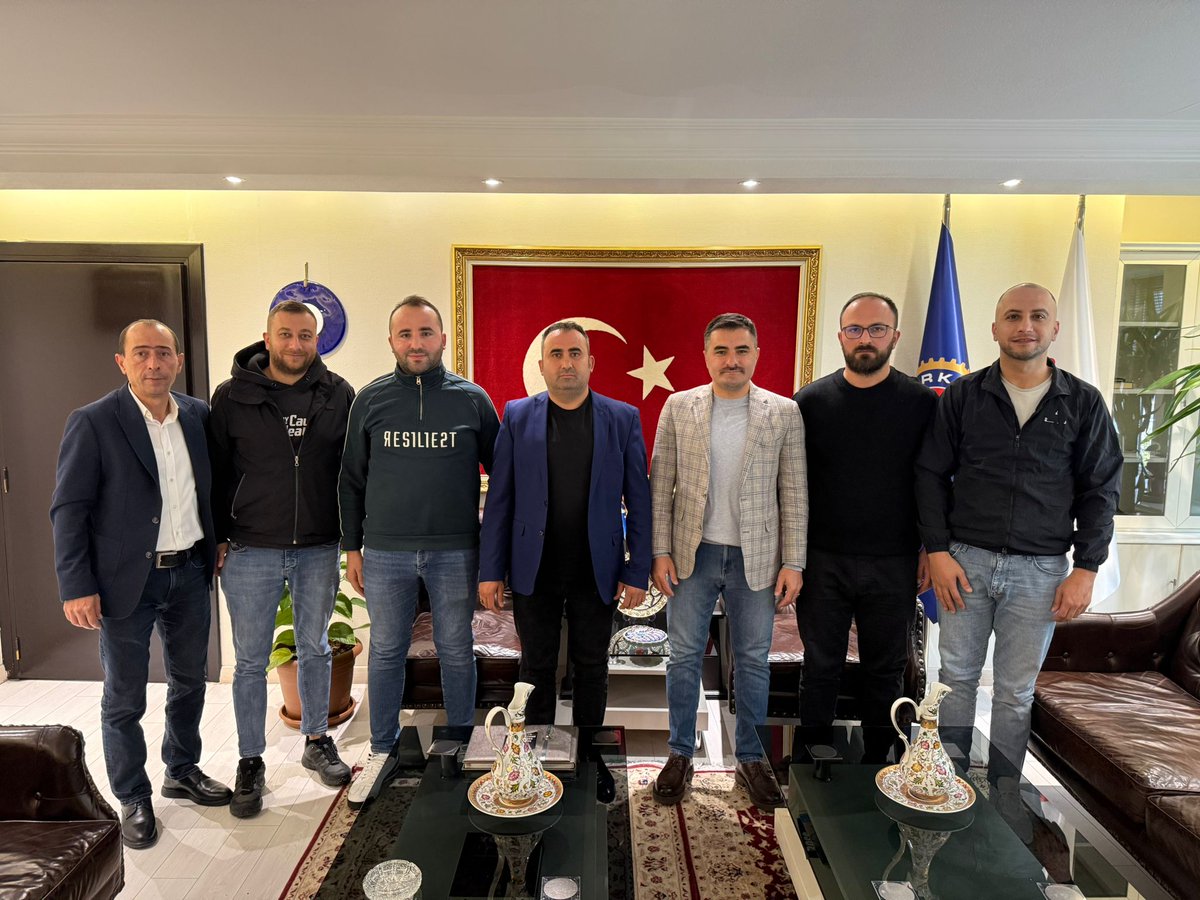 Türkiye Haber İş Sendikası Genel Başkanlık görevine layık görülen Başkanımızı ve Genel Başkan Yardımcımızı ziyaret ettik.Misafirperverlikleri için teşekkür ederiz..