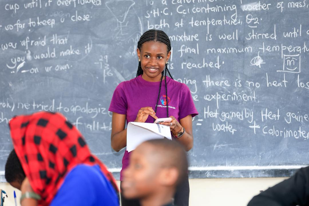 MEMPROWUganda's tweet image. 📍: Trinity College Nabbingo

On Saturday, under the #GNTrybe with @reachahand, we connected with young minds, guiding honest conversations on: Career Planning &amp;amp; Choices; Relationships &amp;amp; Menstrual Health
Proudly with the next generation learning, questioning &amp;amp; leading
@SoSurePads