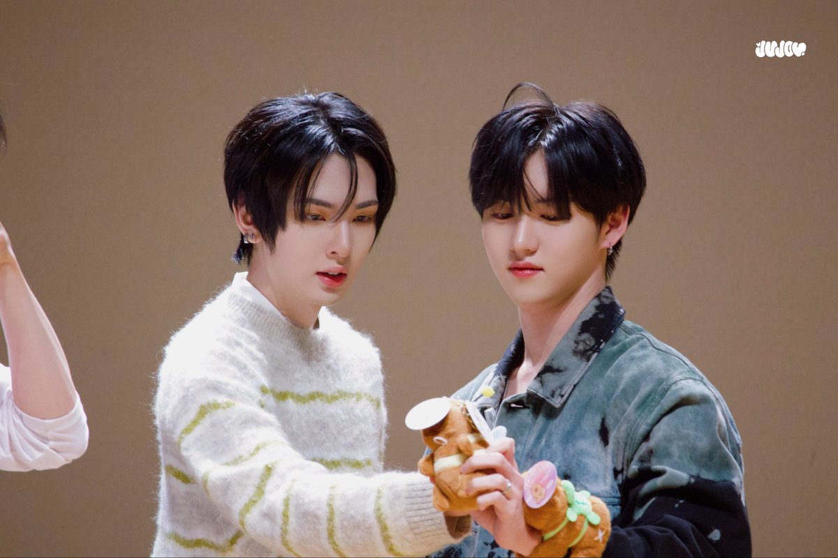 251019 NY MUSIC

 #예왕 #뮤 #EPEX #이펙스 #YEWANG #MU