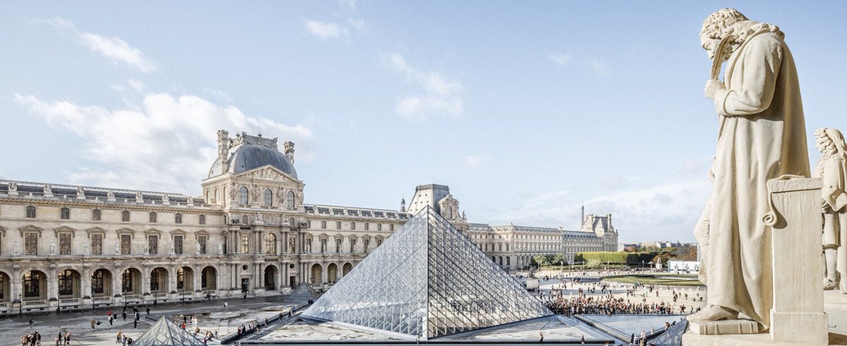 Musée du Louvre, the world’s most visited museum, has been closed following a reported robbery in #paris. Read more: attractionsdaily.com/2025/10/musee-…