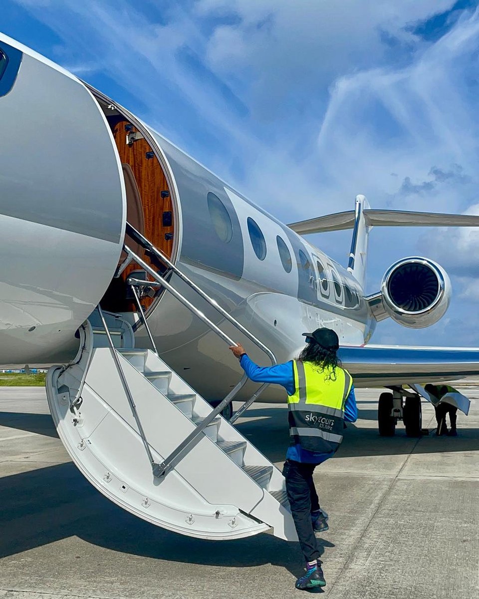 skytoursmv's tweet image. Keeping up the super Sunday vibes, one flight at a time.
#bizavworks