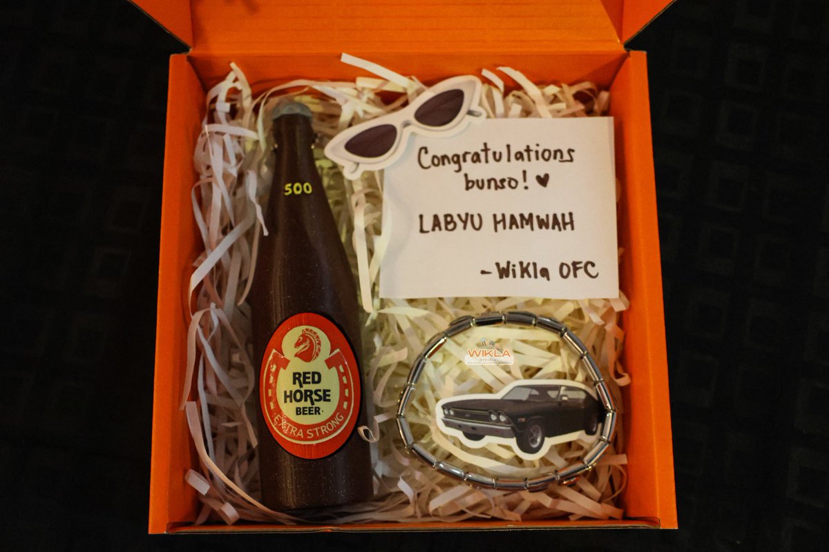May congratulatory gift din tayo for bunso 🧡🤍 At suot nya to sa concert 🥺