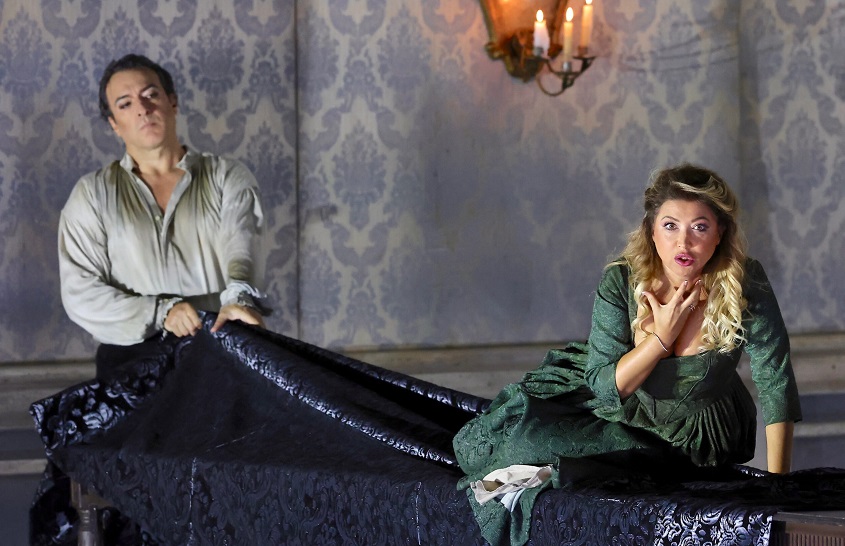 anaclase tweet media