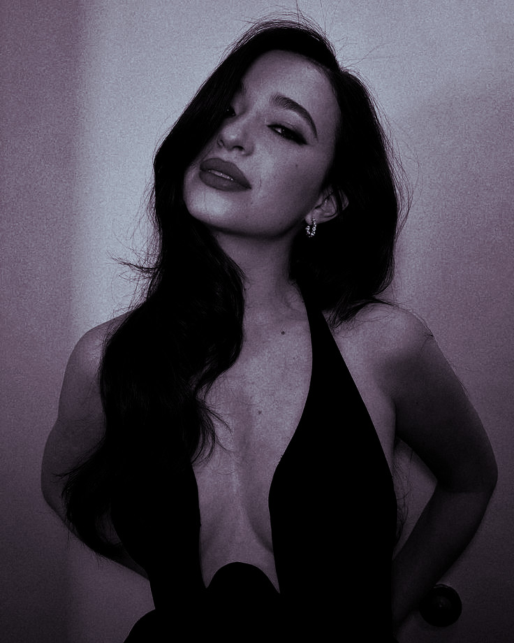 _amepxrdue's tweet image. ᅠᅠ
    
         “ 𝑺𝑬𝑫𝑼𝑪𝑻𝑰𝑽𝑬 𝑺𝑼𝑵𝑫𝑨𝒀.
ᅠᅠ