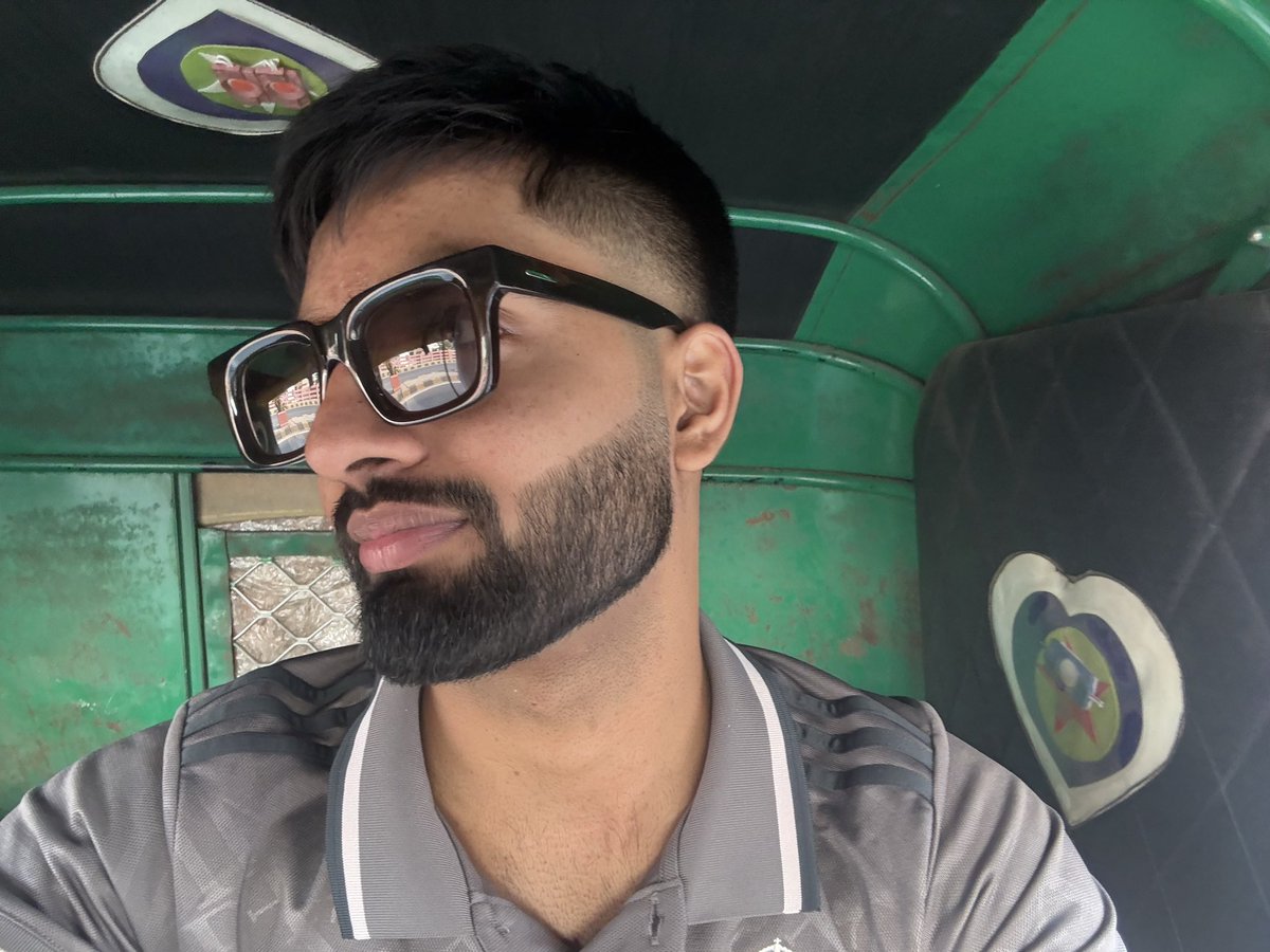 hardikthecoder's tweet image. gm to those that still gm.