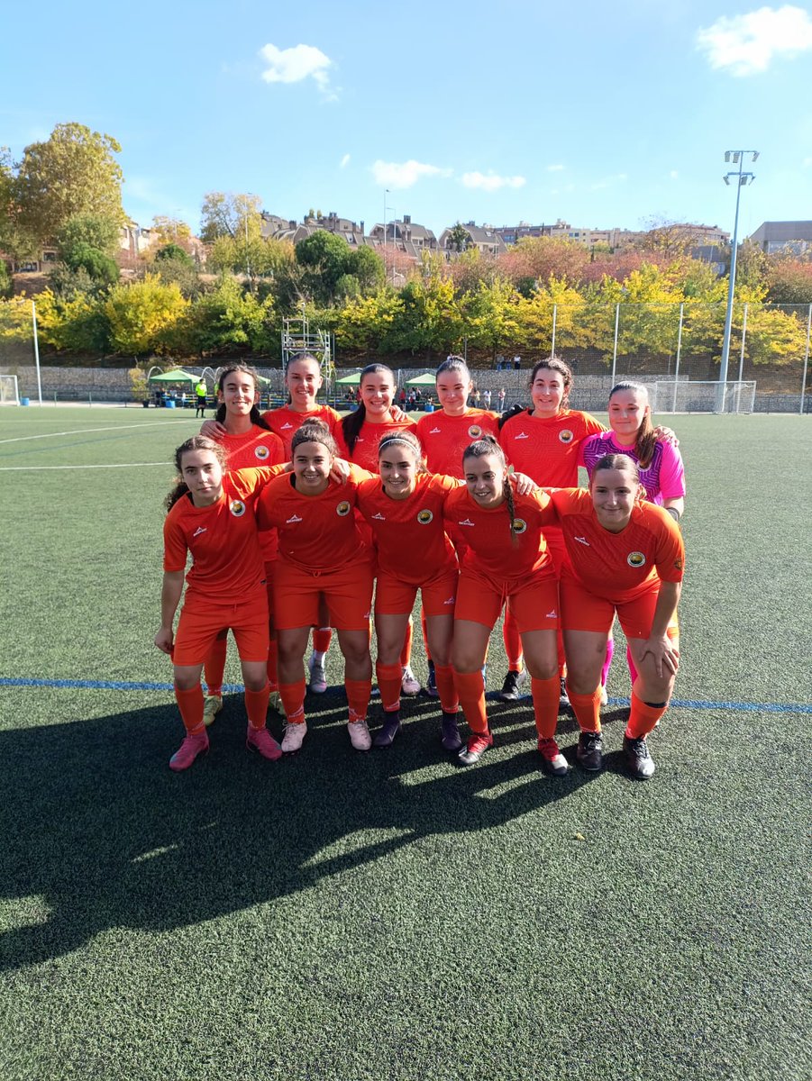 CD Parquesol (@cdparquesol) on Twitter photo 🧡 El femenino sigue compitiendo con garra 💪⚽
Nuestras chicas disputaron la quinta jornada de liga, pero no pudieron sumar los tres puntos, cayendo por 2-5 ante <a href="/cdsalamancaff/">CD Salamanca FF</a> .
¡Seguimos trabajando para que lleguen las victorias! 🧡
#VamosParquesol #CajaRuraldeSoria 🧡 El femenino sigue compitiendo con garra 💪⚽
Nuestras chicas disputaron la quinta jornada de liga, pero no pudieron sumar los tres puntos, cayendo por 2-5 ante <a href="/cdsalamancaff/">CD Salamanca FF</a> .
¡Seguimos trabajando para que lleguen las victorias! 🧡
#VamosParquesol #CajaRuraldeSoria