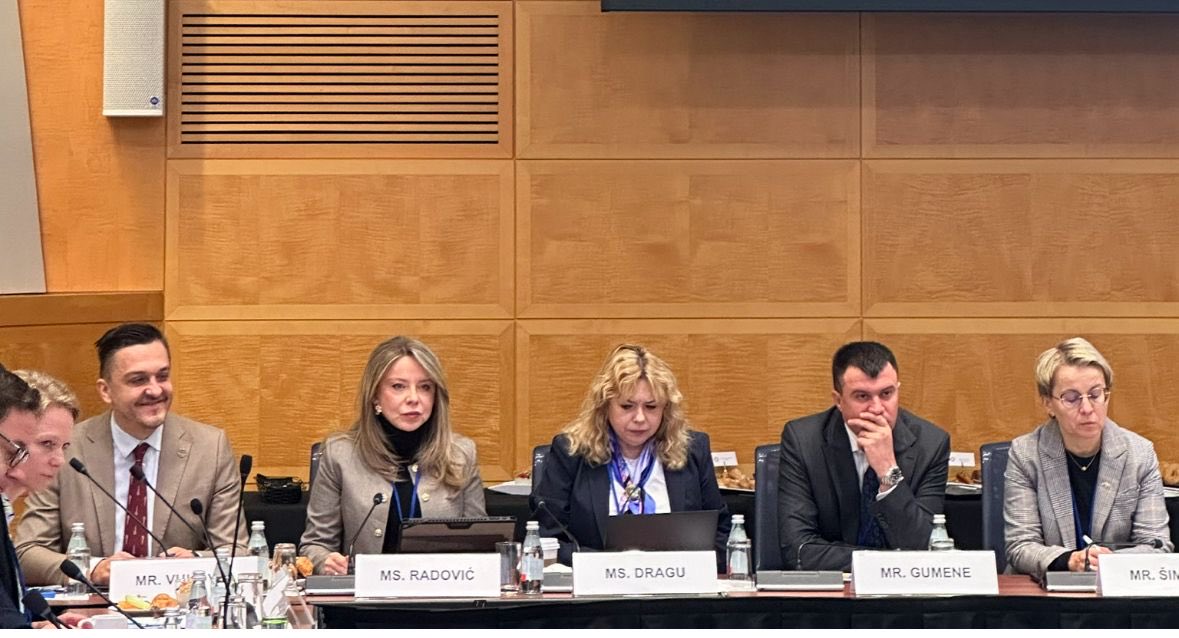 Centralnabanka's tweet image. 🇲🇪📈 Tokom završnog dana #IMFMeetings u Vašingtonu, guvernerka dr @IrenaRadovicMNE učestvovala je na radnom doručku koji je organizovao Evropski odsjek @IMFinEurope pod vođstvom Alfreda Kammera.
💬 Predstavljen je novi izvještaj Regional Economic Outlook for Europe o ekonomskim…