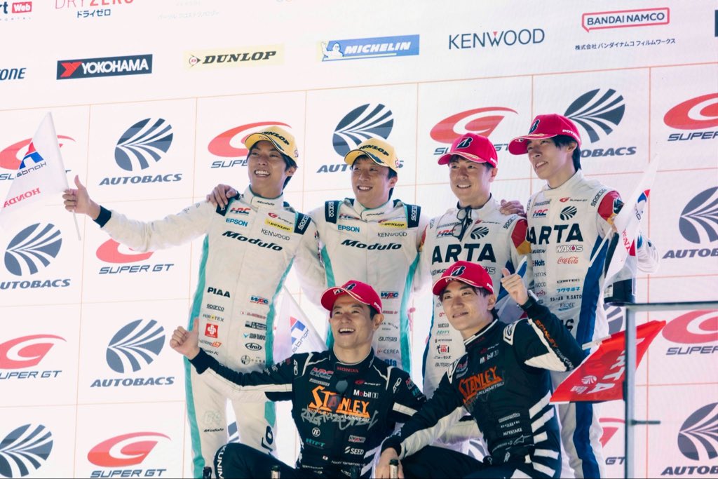 Super GT Rd7 AP 
P2

マシンもタイヤも最高のパフォーマンスでした。
自分のスティントではペナルティを受けてしまいましたが、チーム、大草選手が挽回してくれたお陰で表彰台に立てました。

次は最終戦🏁