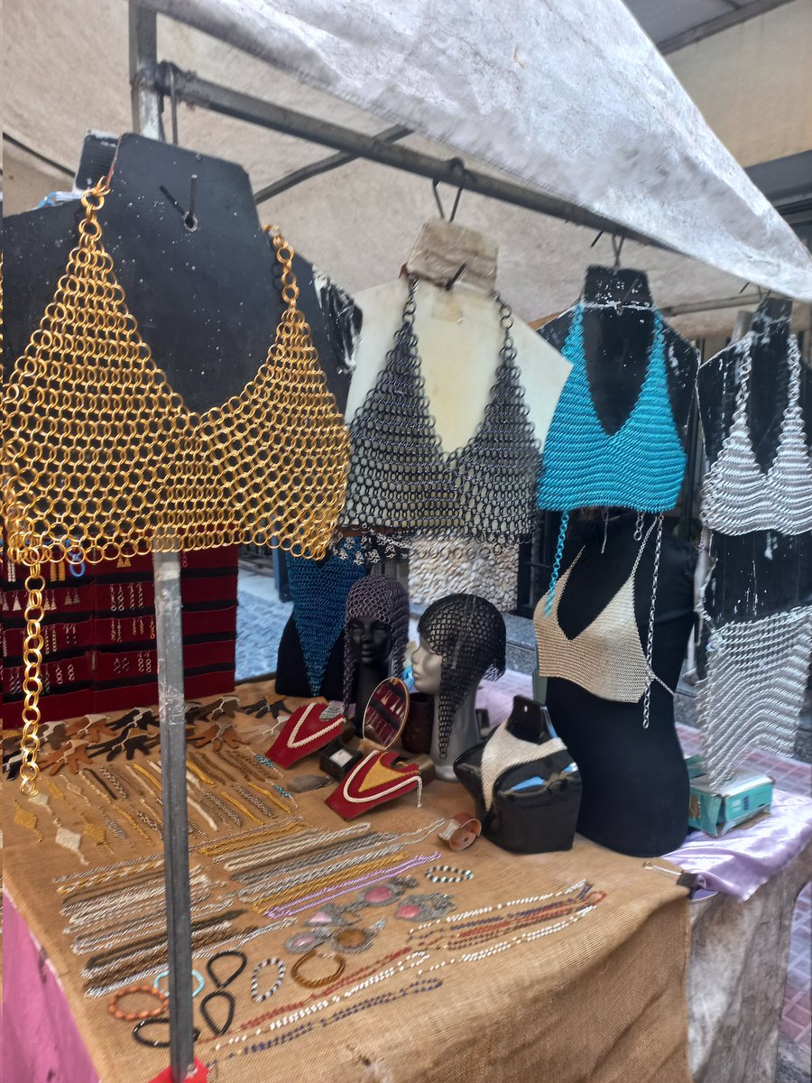 RVHartesano's tweet photo. HOY SAN TELMO DEFENSA 453
Atreverse a la cota de malla, ese es el desafΓo
#chainmaille #chainmaillejewelry #chainmail #cotademalla #cota #cotademallamedieval #chainmailtop #bodychains #bodychain https://t.co/20DMXCAS3Q