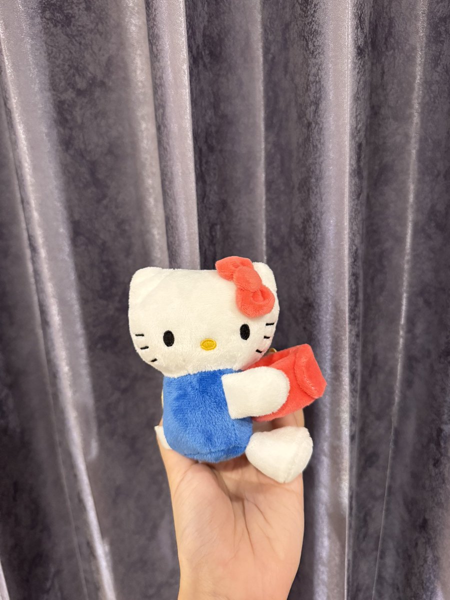 ftwrmlstc's tweet photo. หาแลกกล่องจุ่มตัวเกาะแก้ว sanrio ค่า เรามีคิตตี้ หาแลกมายเมตัวไหนก็ได้ค่ะ🎀 ขอนัดแลกตามแนว BTS นะค้า #ตลาดนัดsanrio https://t.co/E8DErAiYQo