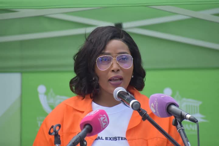 The incoming Mayor of City of Tshwane
Bastrata
🖤💚💛
#ANCAtWork