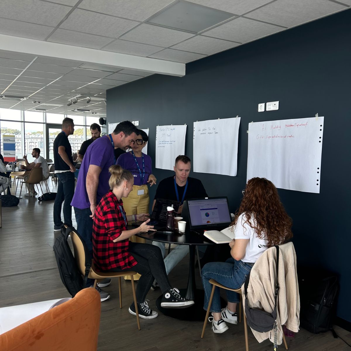 Startup351's tweet image. Day 2 at Startup Weekend Viseu - Yesterday was all about validation, prototyping, and refining ideas. 💡

The rooms were buzzing with energy, feedback, and collaboration - and our incredible mentors were there every step of the way. 🙌

#TechstarsStartupWeekend #351Startups