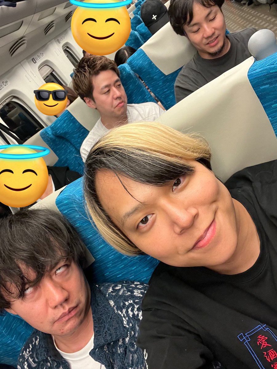 ナナヲアカリツアーありがとうございました！！！！！
イヤモニ外したら声デカすぎてほんとびっくりした、
またあおーねー！！
#reflyingtour770
