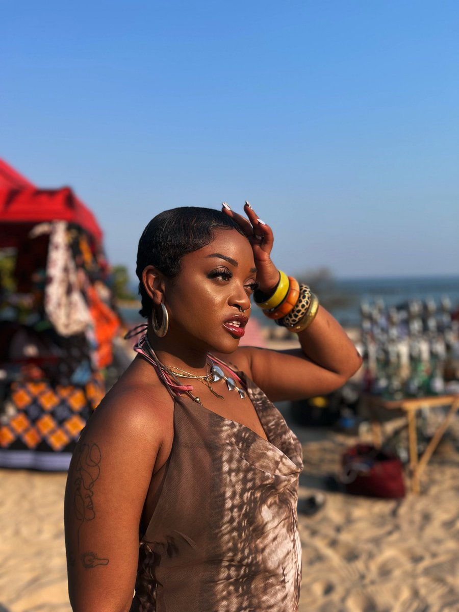 hazelmakmusic's tweet image. Order Of Oman turn thirty summinnn😝