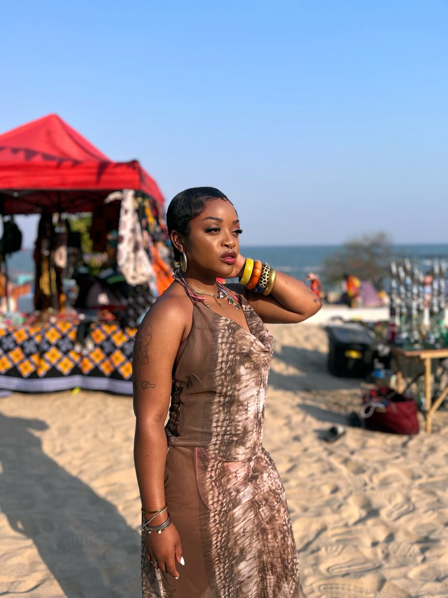 hazelmakmusic's tweet image. Order Of Oman turn thirty summinnn😝