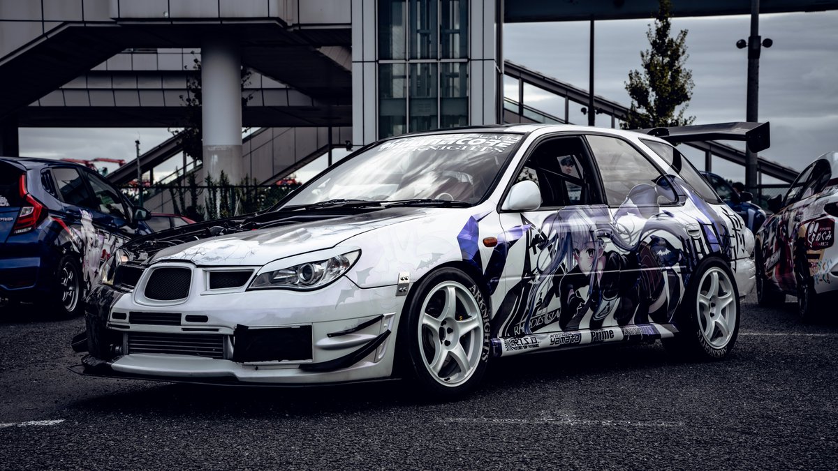 Xencounter88's tweet photo. 痛天2025秋の写真です～
全車撮るつもりだったんですが多すぎて心が折れたのでダイバーシティ側のしか全部撮れてないです、写真ご自由にどうぞ。
https://t.co/7ifK8wB5Ds

#痛車天国 #痛車天国2025 #痛車天国2025秋 #痛車天国2025AUTUMN https://t.co/JOwM5Wi9Lg