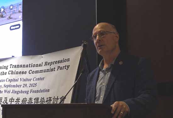 A1734-W1256
Chairman John Moolenaar Opening Remarks at “Condemning CCP Transnational Repression and the CCP Virus” Seminar Hosted by the Wei Jingsheng Foundation
約翰•莫勒納爾主席在魏京生基金會主辦的“譴責中共跨國鎮壓及中共病毒傳染”研討會上的開幕詞
weijingsheng.org/report/report2…
