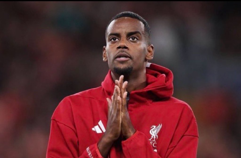 كلهم لعبوا 6 مباريات 
نونيز 7 مساهمات، ايزاك مساهمتين 😂

وتشاء انت من الاماني نجمة
                                      ويشاء ربك ان يناولك القمر  💙