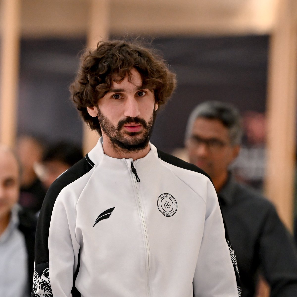 AlShababSaudiFC's tweet photo. ✈️ | نغادر إلى الدوحة استعدادًا لثاني جولات #دوري_أبطال_الخليج_للأندية 🦁🤍

#يلا_شباب | #التضامن_الشباب https://t.co/4NuAcfbU5D