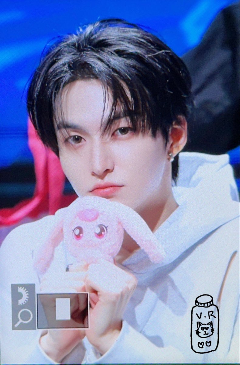 ROMIN424_COM's tweet image. 251019💕

❤️

#ELAST #엘라스트 #エラスト
#ROMIN #로민 #ロミン
#롬왕자👑 #아기GO라니