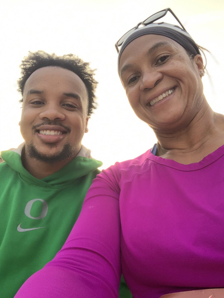 LIGODFE's tweet image. “Mom, I’m not going to let you go by yourself!” 
My cheerleader 📣 from start to finish. 
He is his Daddy’s child. ❤️‍🩹
Running is my therapy. Baltimore Running Festival Marathon 2025
#inJesusnameweplay