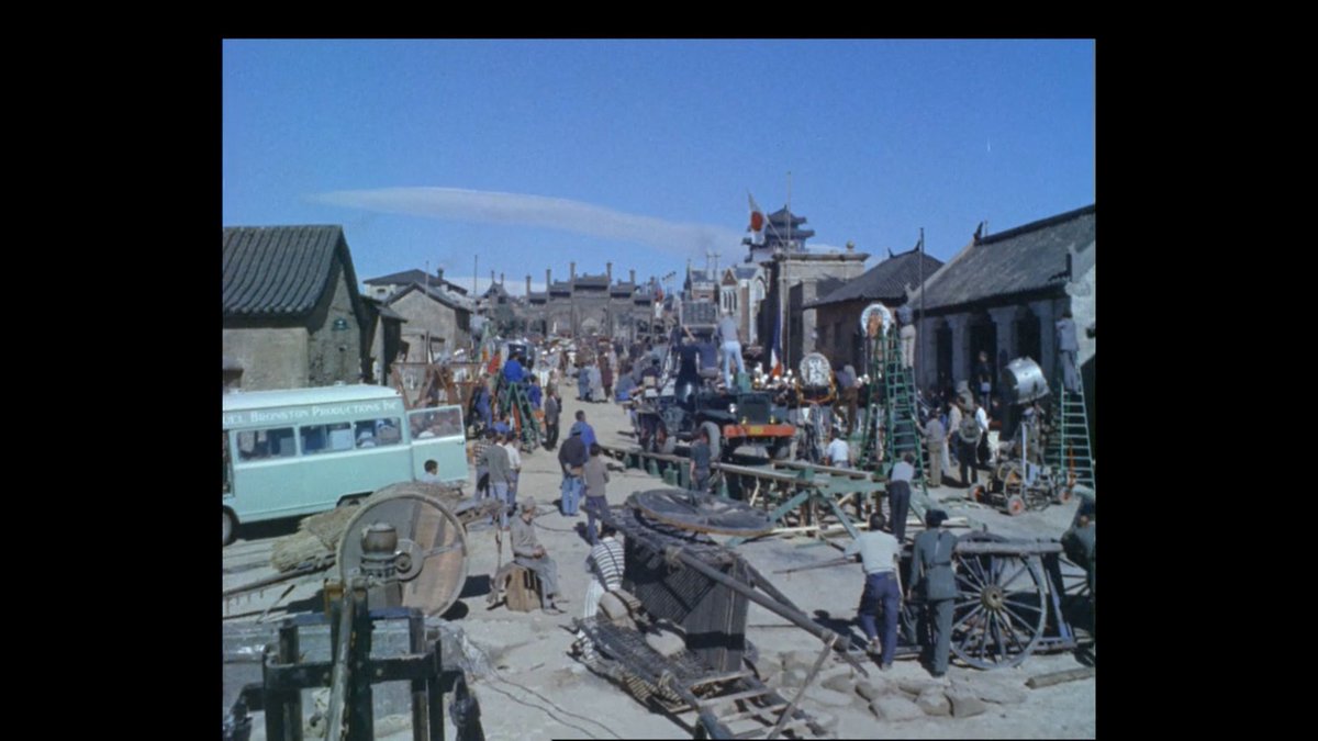 TalkingPicsTV's tweet image. A magical look at the cities built for films at #Pinewood and #Shepperton Studios.

LOOK AT LIFE: THE CITY'S BUILT FOR SHOOTING (1960) 7:50pm on #TPTV