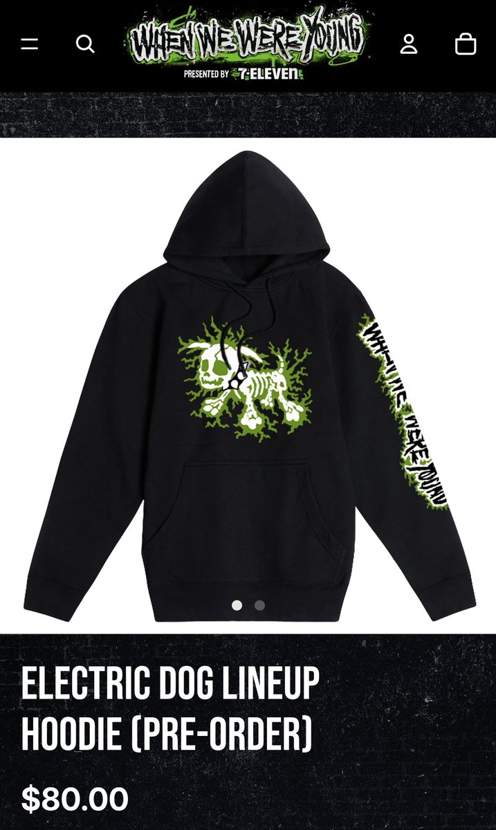 osrs_pot's tweet image. I just got back from WWWY last night and saw this hoodie/shirt at the merch booth. The coincidence this came out right after Hasan's CollarGate? 💀