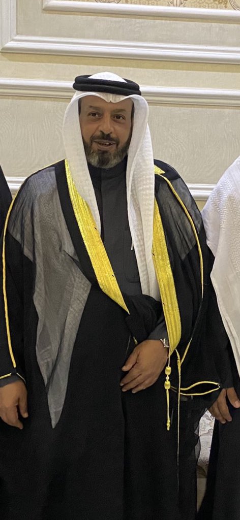 إذا جاء المديح في محلّه
زاد الممدوح قدرًا والمادح فخرًا
اخي #الشاعر_والأديب
#فواز_البخيتان 
شخصيه لا يمكن احتواء ما يحمله من طيب نفس ووقار 
وتواضع 
في اسطر تغريده في تويتر 
فهو شخصيه اسمى من كل حروف وكلمات المدح 
امد الله في عمره وامده بوافر الصحه والسعاده.
<a href="/4hTxxRGR4BACs3e/">فواز البخيتان</a>