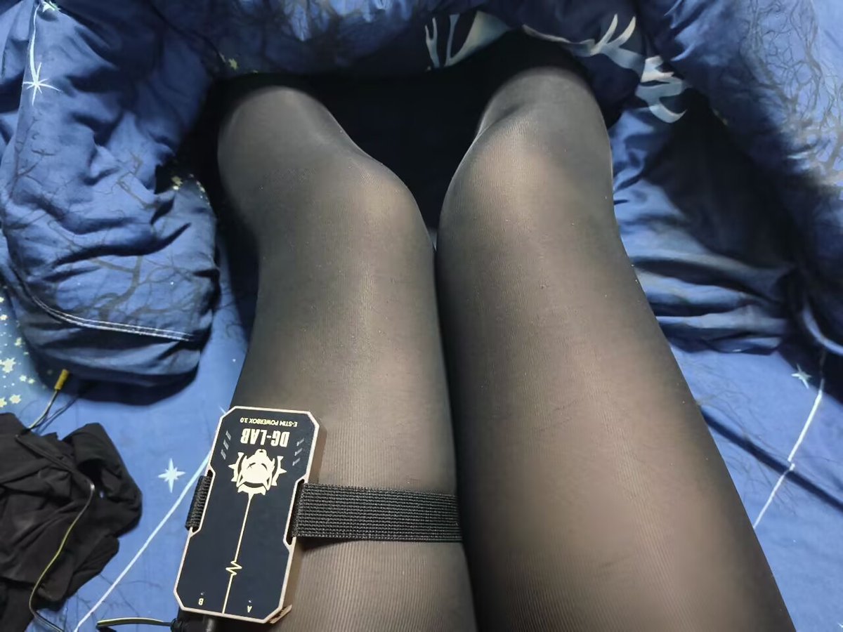 第一次就被妈妈玩高潮了喵 #男娘