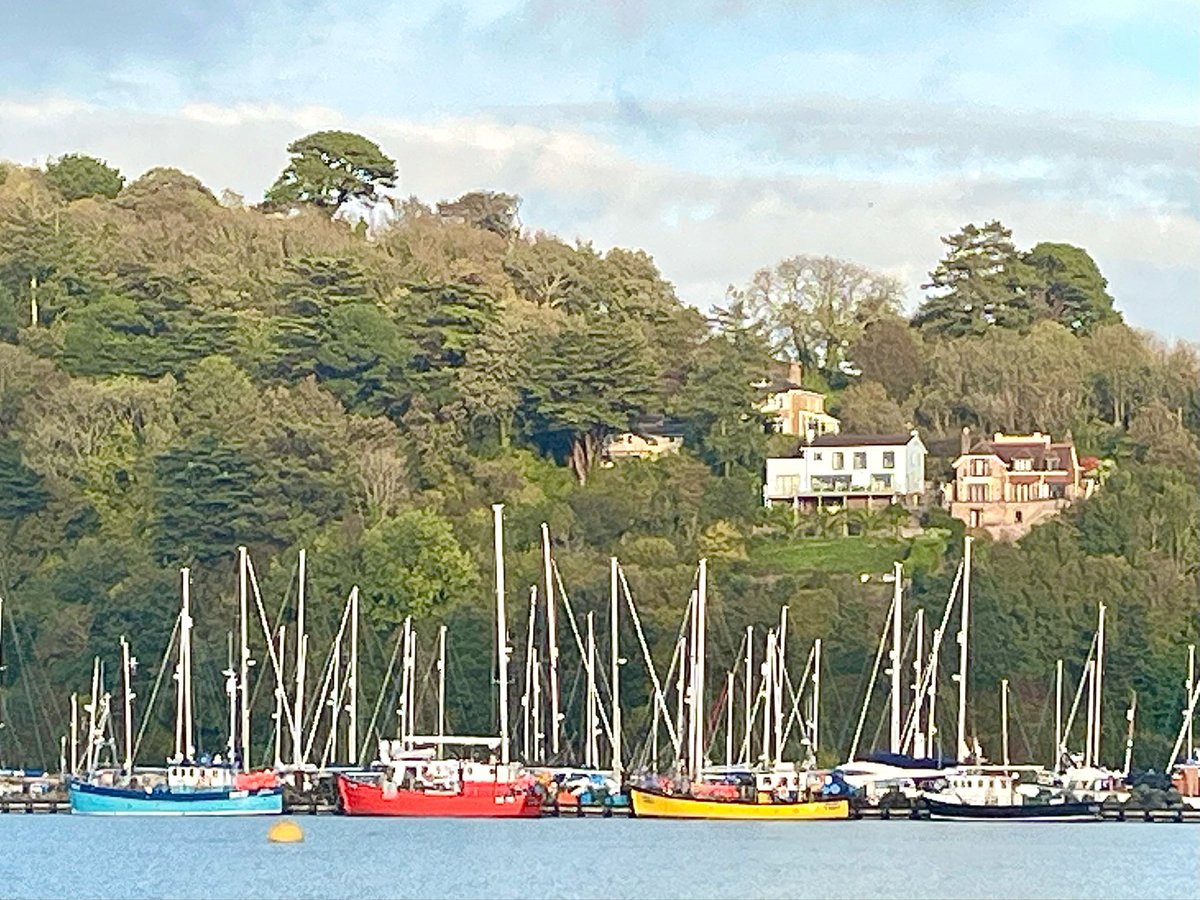 melanie_mjk's tweet image. After today’s rain, it’s a beautiful Sunday evening by the Dart! 🌞 #Sundayevening #Dartmouthvibes #Sundaythoughts