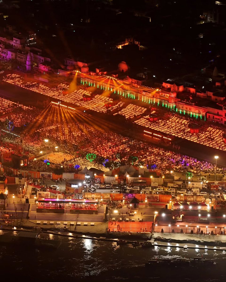 घातक (@neetivaan) on Twitter photo Ayodhya Deepotsav 2025 🪔 
World Record has been created again 🛐 Ayodhya Deepotsav 2025 🪔 
World Record has been created again 🛐