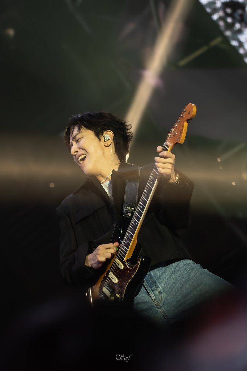 251019 GMF

🧎🏻‍➡️🎸

#정용화 #JungYongHwa
