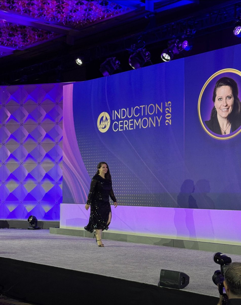 زميلة المهنة وزميلة الغربة أثناء دراسة الدكتوراه، تتألق اليوم أيضًا بانضمامها إلى أكاديمية التمريض الأمريكية
محبّة للخير، خلوقة، ومجتهدة.
ألف مبروك يا آنا

Congratulations, Anna Dermenchyan
You truly deserve it
And 
I miss our days 
<a href="/VisionaryPhD/">Anna Dermenchyan, PhD, RN</a>