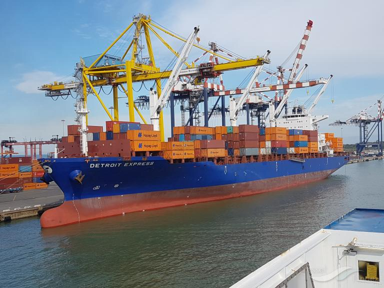 container_news's tweet image. #MPC #Containerships orders two 1,600 TEU #vessels

container-news.com/mpc-containers…