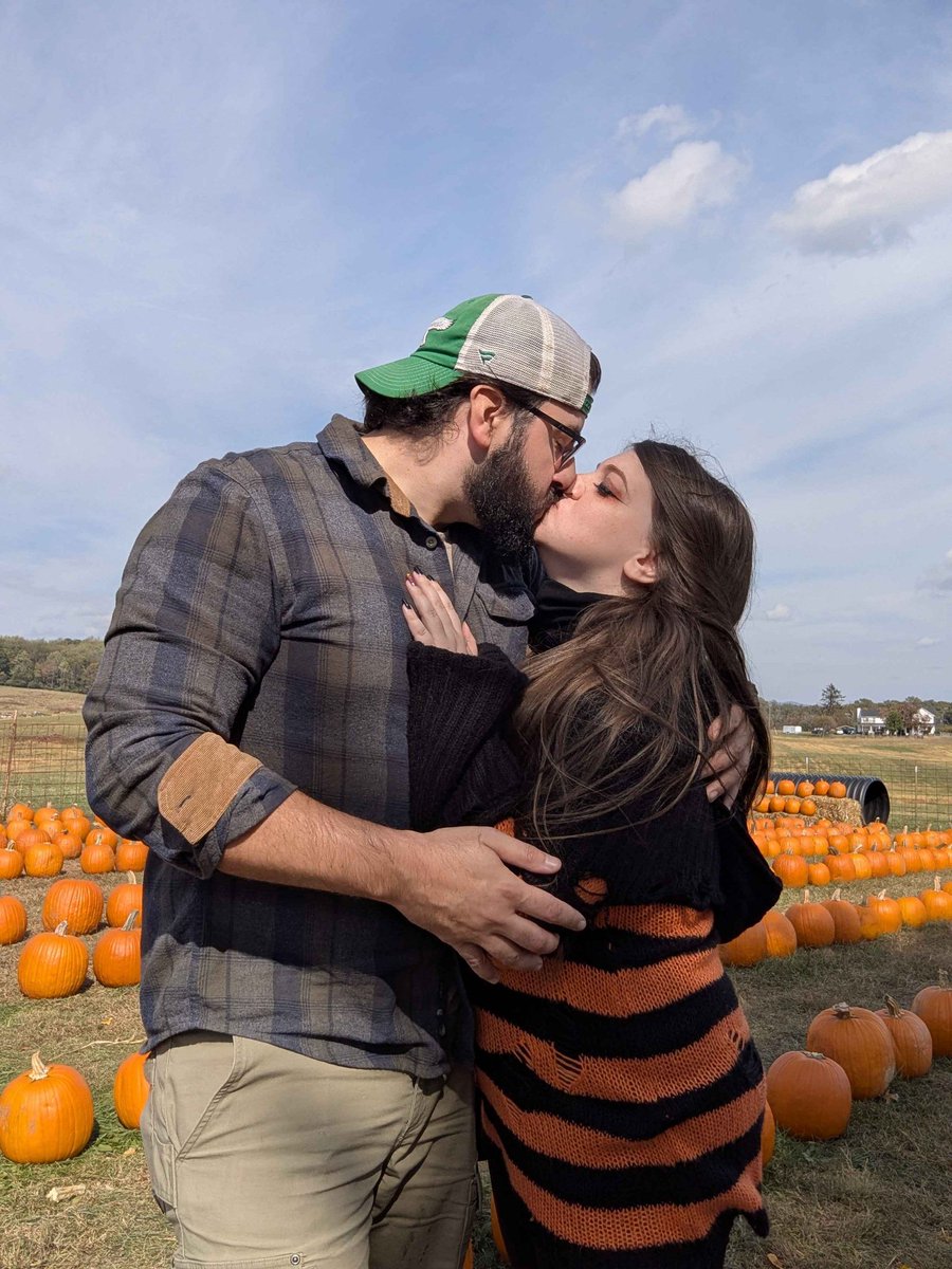 𝕹𝖎𝖓𝖆 𖤐🦇 tweet media